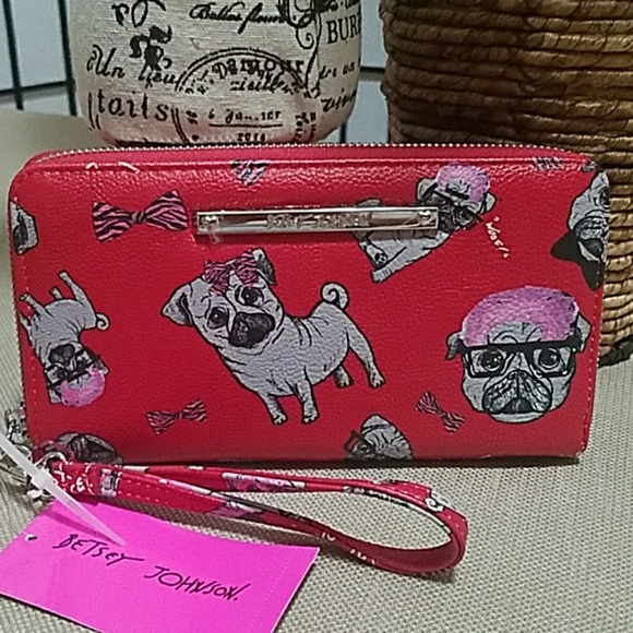 Betsey Johnson Handbags - 💥🎉BNWT🎉💥  💖Betsey Johnson💖  🐶Wristlet🐶